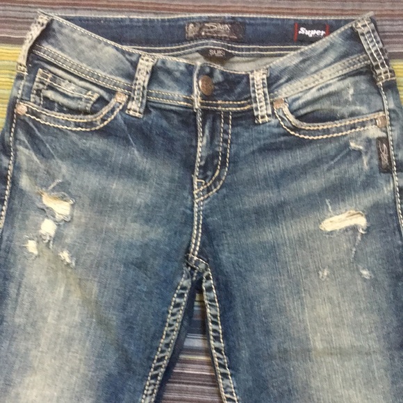 Silver Jeans Suki Embellished Distressed Mid Rise Super Stretch Capri W28 L23 - Picture 4 of 14